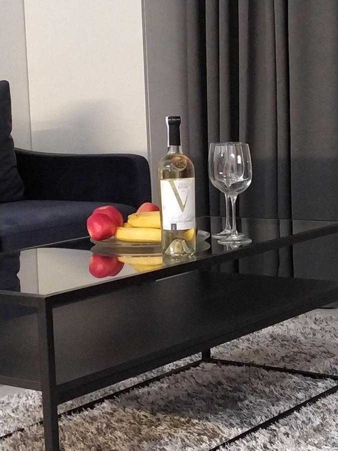 New Modern Apartment Ужгород Екстериор снимка