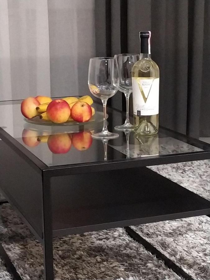 New Modern Apartment Ужгород Екстериор снимка