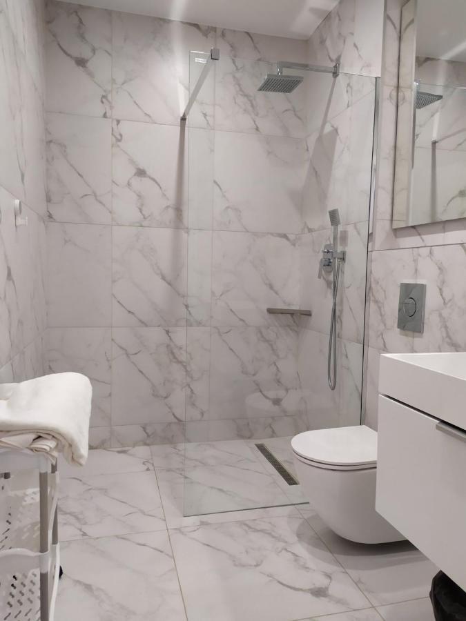 New Modern Apartment Ужгород Екстериор снимка