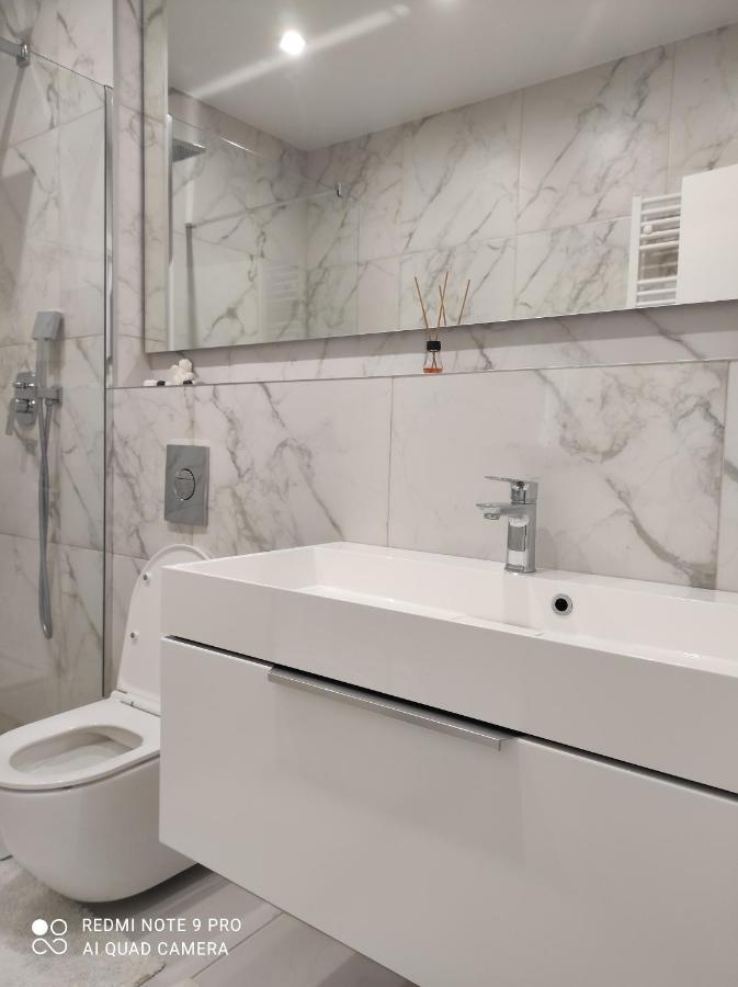 New Modern Apartment Ужгород Екстериор снимка